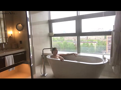❤️ Ogromna bejba strastno drka svojo pičko v kopalnici Porn video na porno sl.allo-sex.ru