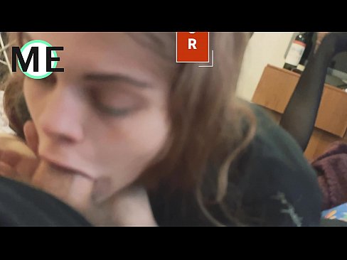 ❤️ Grlo kurac, raztrgane hlačne nogavice in raztrgane pete lepo spoznati Porn video na porno sl.allo-sex.ru